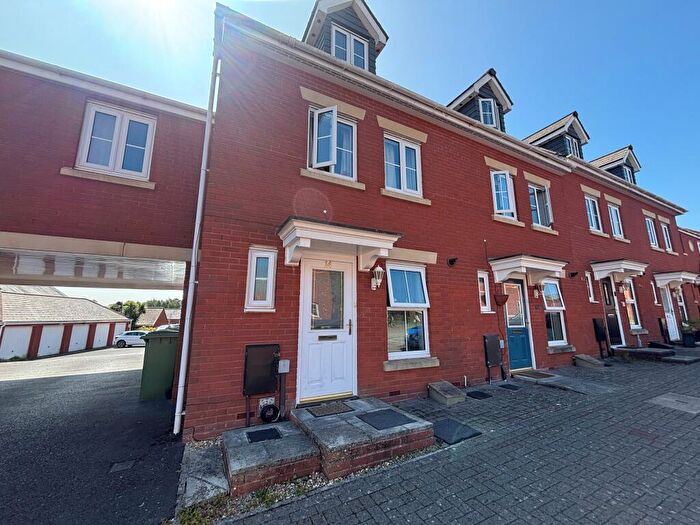 3 Bedroom House To Rent In Crown Way, King Heath, EX2