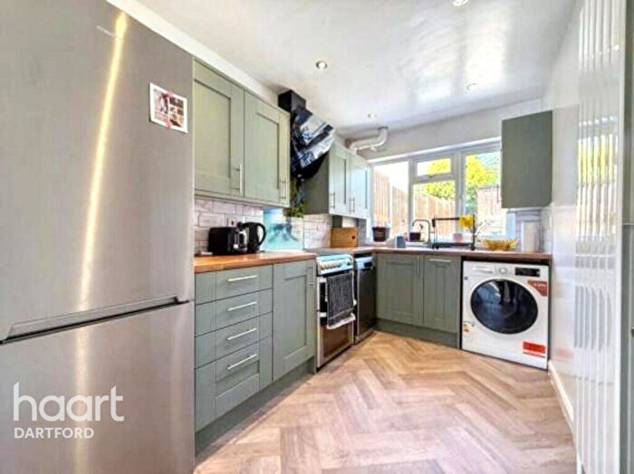 3 Bedroom Terraced House To Rent In Eversley Avenue, Bexleyheath, DA7