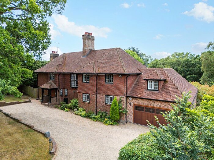 6 Bedroom Detached House For Sale In The Ridge, Epsom, KT18