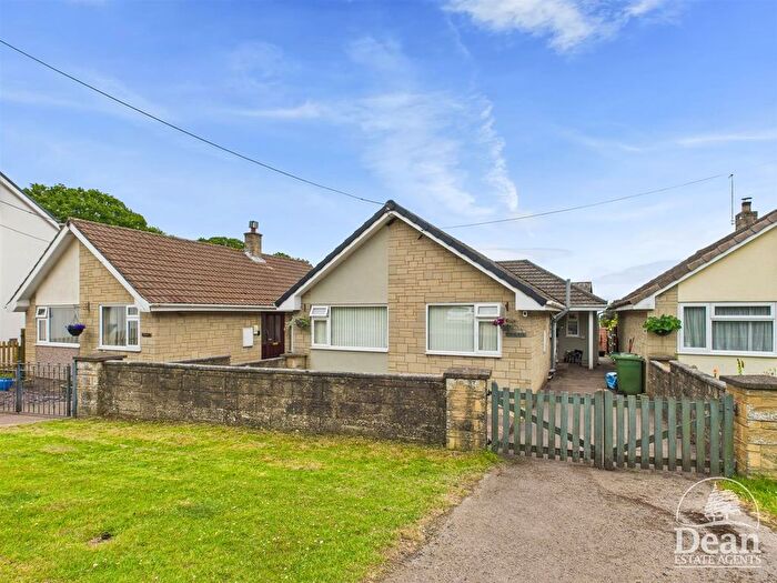 3 Bedroom Detached Bungalow For Sale In Woodland Place, Yorkley, Lydney, GL15