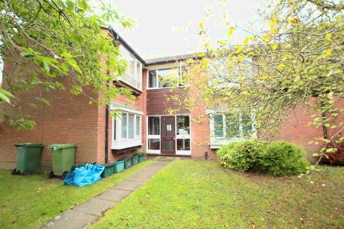 1 Bedroom Flat To Rent In Tom Price Close, Fairview, Cheltenham, GL52