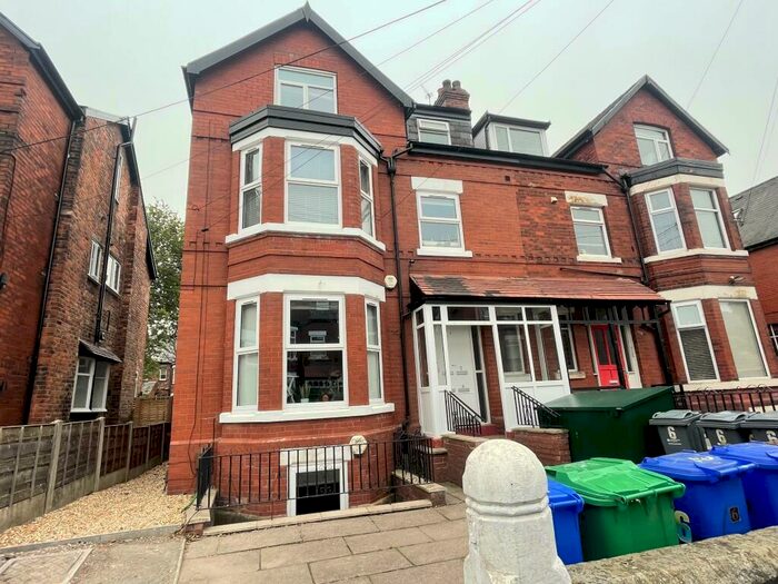 2 Bedroom Flat To Rent In Egerton Road North, Manchester, M21