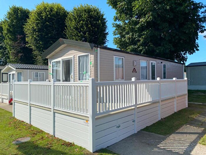 2 Bedroom Lodge For Sale In Two Bed Atlas Onyx, Sutton Vale Country Park, Vale Road, Dover, Kent, CT15