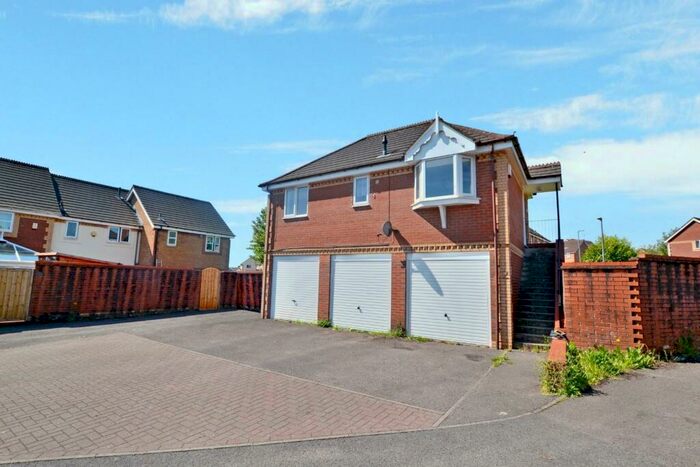 1 Bedroom Detached House To Rent In Montrose Drive, Warmley, Bristol, BS30