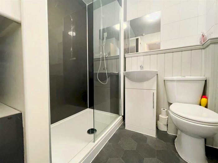 1 Bedroom Flat To Rent In Lewes Close, Grays, RM17