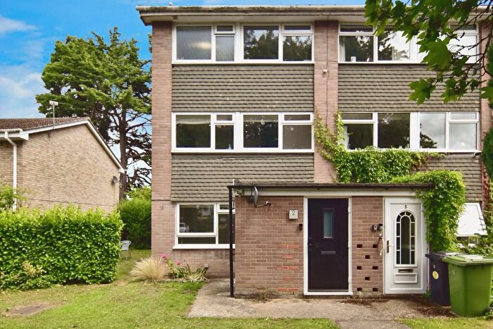 2 Bedroom Maisonette For Sale In Clement Court, Off Queens Avenue, Maidstone, ME16