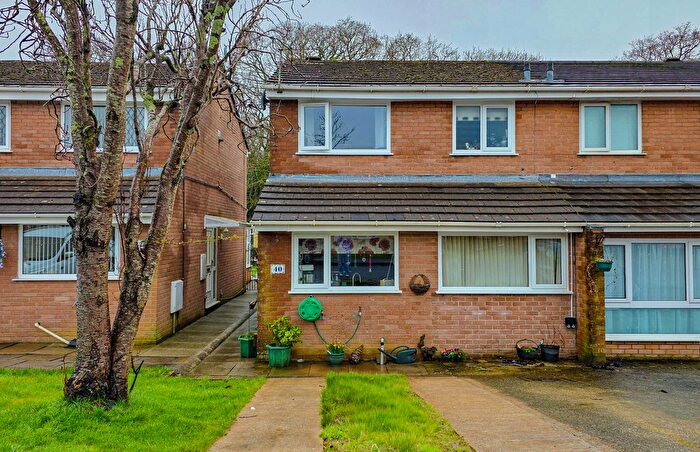3 Bedroom Semi-detached House For Sale In Clos Alltygog, Swansea, SA4