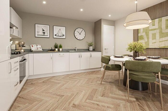 2 Bedroom Flat For Sale In Windrush Place, Witney, OX29