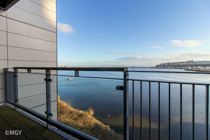 2 Bedroom Apartment To Rent In Breakwater House, Prospect Place, Cardiff Bay, CF11