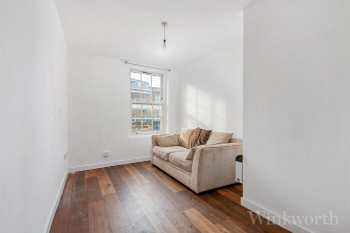 1 Bedroom Apartment To Rent In New Cross Road, London, SE14