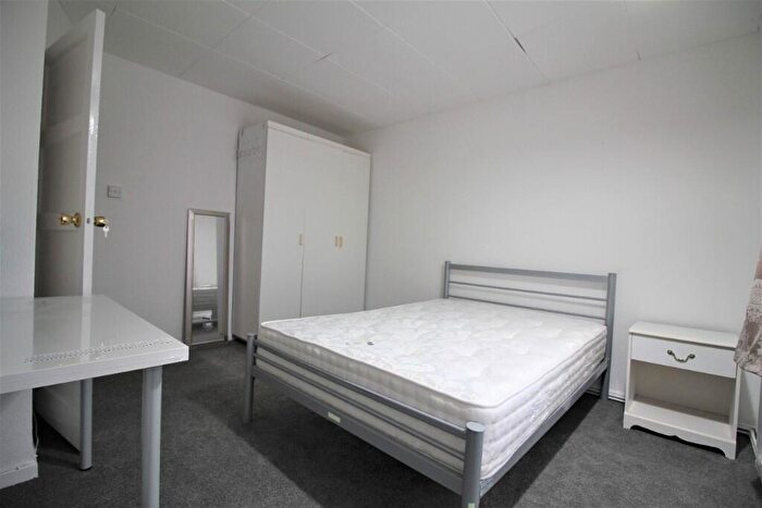 3 Bedroom Flat To Rent In North Park Avenue, Norwich, NR4