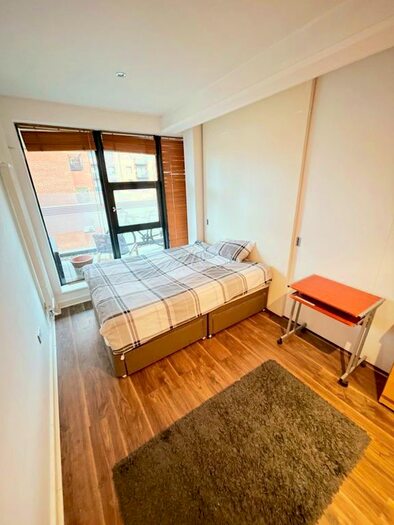 2 Bedroom Flat To Rent In Channelsea Road, London, E15