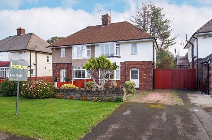 3 Bedroom Semi-Detached House For Sale In Greenbank Drive, Ashgate, Chesterfield, S40