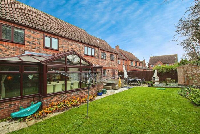 6 Bedroom Detached House For Sale In The Orchards, Wilburton, Ely, CB6