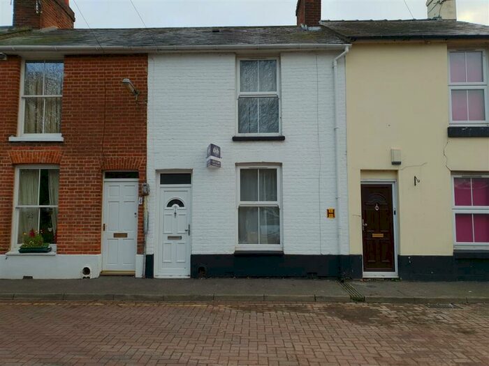 3 Bedroom Terraced House To Rent In Alma Street, Canterbury, CT1