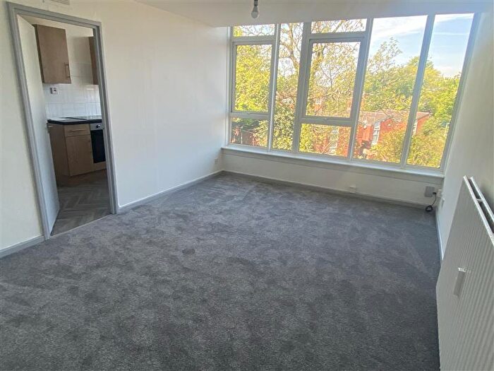 1 Bedroom Flat To Rent In Meynell House, Browns Green, Birmingham, B20