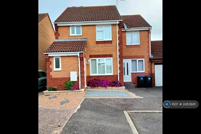 4 Bedroom Detached House To Rent In Millside Close, Northampton, NN2