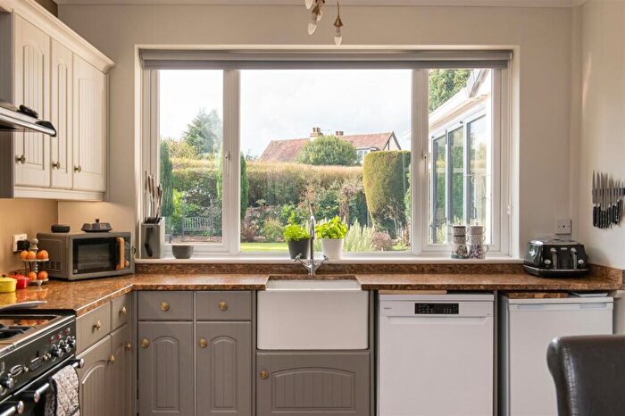 5 Bedroom Detached House For Sale In Ham Lane, Stourbridge, DY9