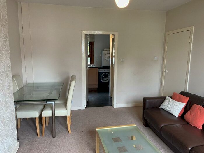 2 Bedroom Flat To Rent In Alness Crescent, Mosspark, Glasgow
