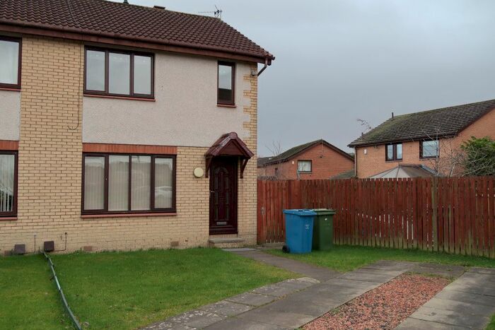 3 Bedroom Semi-Detached House To Rent In Bellflower Place, Glasgow G53