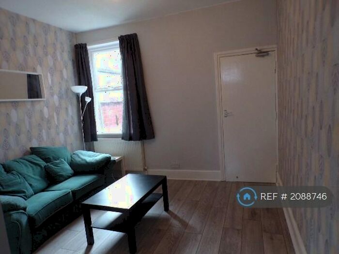 3 Bedroom Terraced House To Rent In Bristol Road, Coventry, CV5