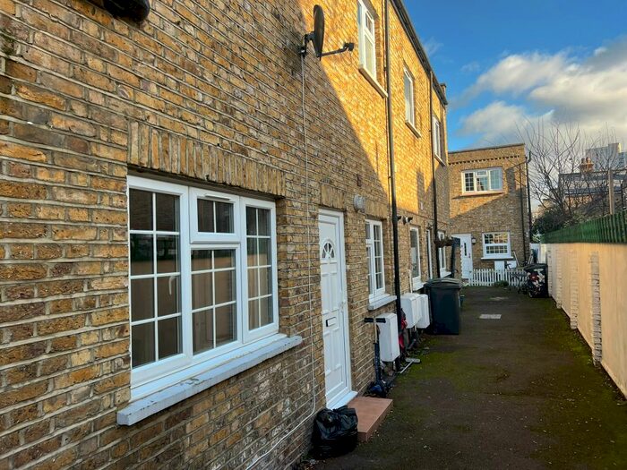 3 Bedroom Terraced House To Rent In Southey Road, London, N15