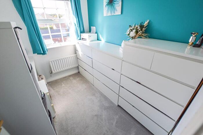 3 Bedroom End Of Terrace House For Sale In Grosvenor Place, NE24