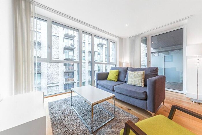 1 Bedroom Flat For Sale In Caxton Street North, London, E16