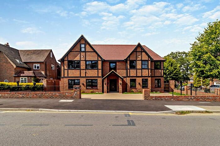2 Bedroom Flat To Rent In Sandy Lodge Way, Northwood, HA6