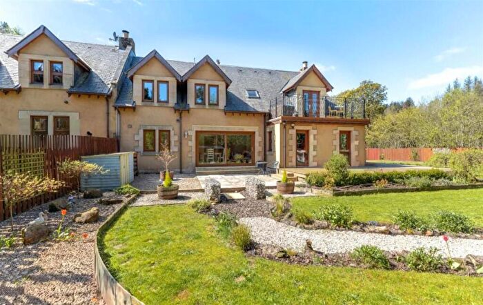 4 Bedroom Terraced House For Sale In Crossbow Gardens, Blantyre, G72