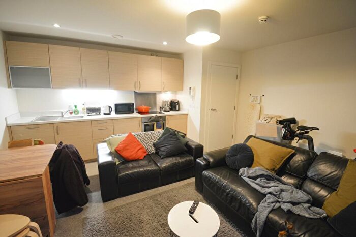 1 Bedroom Apartment To Rent In Blackfriars Road, Salford, M3