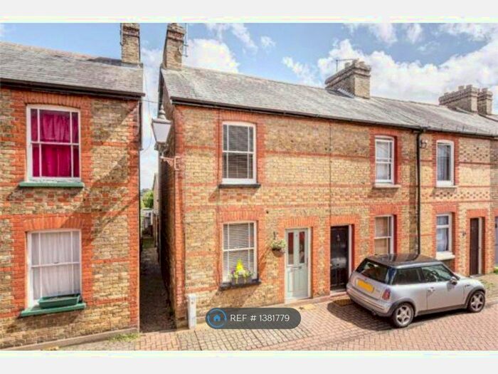 2 Bedroom End Of Terrace House To Rent In Sidney Terrace, Bishops Stortford, CM23