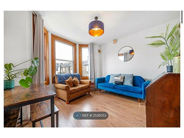 1 Bedroom Flat To Rent In London, London, SW9