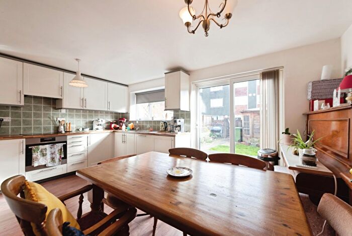 3 Bedroom Terraced House For Sale In Newney Close, Portsmouth, Hampshire, PO2