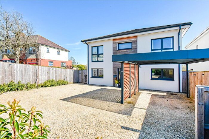 5 Bedroom Detached House For Sale In Cold Harbour Lane, Marlborough, Wiltshire, SN8