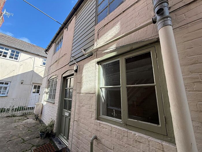 End Terrace House To Rent In South Street, Bridport, DT6