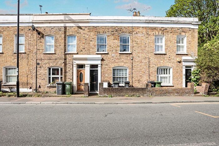 3 Bedroom Terraced House To Rent In Brookmill Road, London, SE8