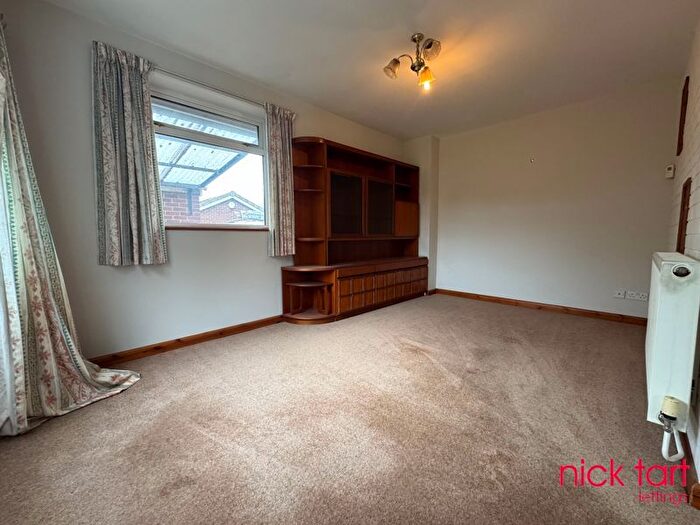 2 Bedroom Bungalow To Rent In Queens Road, Bridgnorth, WV15