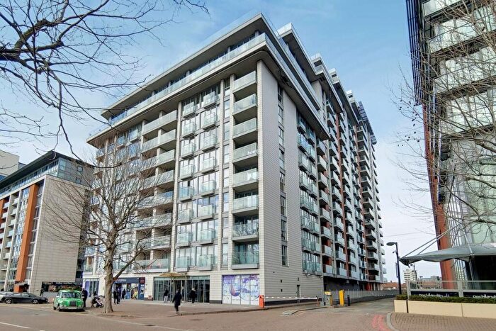 1 Bedroom Flat To Rent In The Oxygen, Royal Docks, London, E16