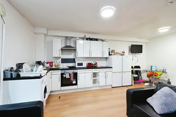 1 Bedroom Apartment For Sale In Oxford Street, Sheffield, South Yorkshire, S6