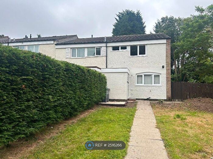 3 Bedroom End Of Terrace House To Rent In Malpas Drive, Birmingham, B32