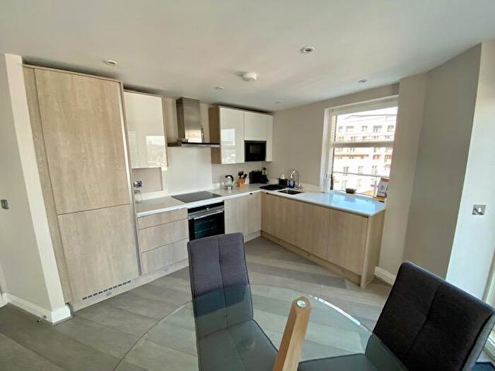 2 Bedroom Apartment To Rent In Bridge Avenue, Maidenhead, SL6