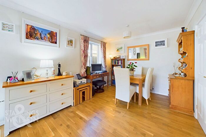 2 Bedroom Detached Bungalow For Sale In Elizabeth Bonhote Close, Bungay, NR35