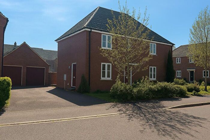 4 Bedroom Detached House For Sale In Chivrick Close, Sturminster Newton, DT10