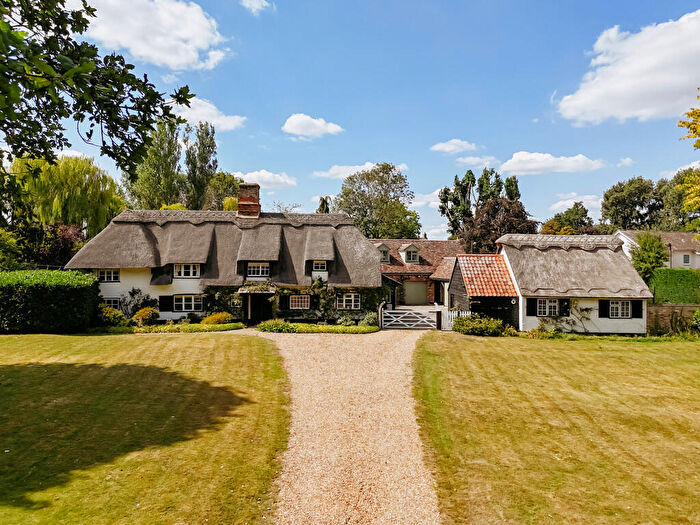 5 Bedroom Detached House For Sale In The Green, Hilton, PE28