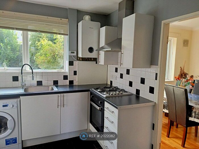 3 Bedroom End Of Terrace House To Rent In Halliday Hill, Headington, Oxford, OX3