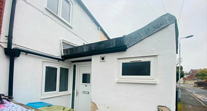 2 Bedroom Terraced House To Rent In Church Walk, Worksop, S80