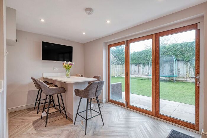 4 Bedroom Detached House For Sale In Tythe Barn Lane, Shirley, Solihull, B90