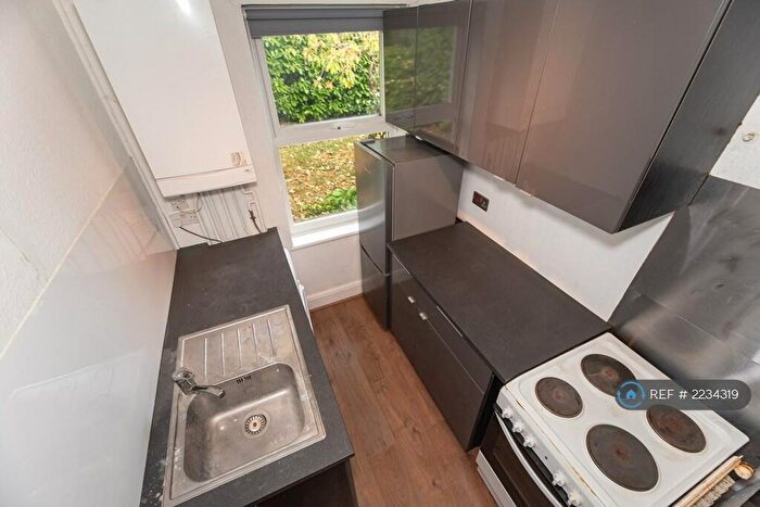 1 Bedroom Flat To Rent In Ingrave Road, Brentwood, CM15