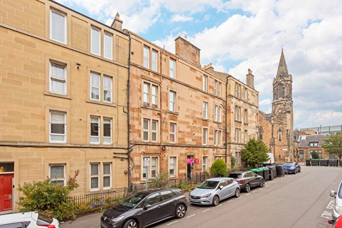 1 Bedroom Flat For Sale In / Caledonian Crescent, Dalry, Edinburgh, EH11